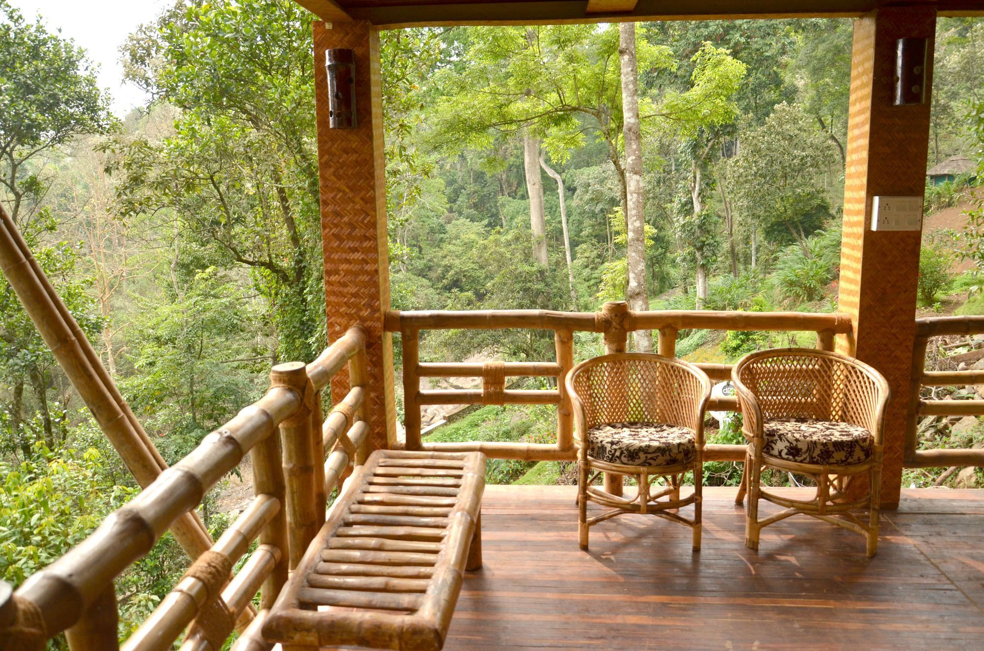 Hotel Bamboo Dale à Munnar Extérieur photo